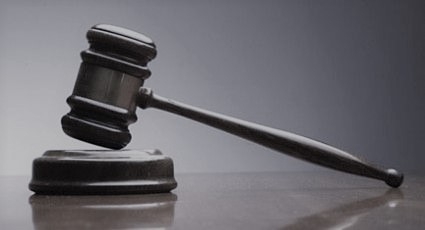 Condenado por tenencia de estupefacientes y lesionar a su pareja