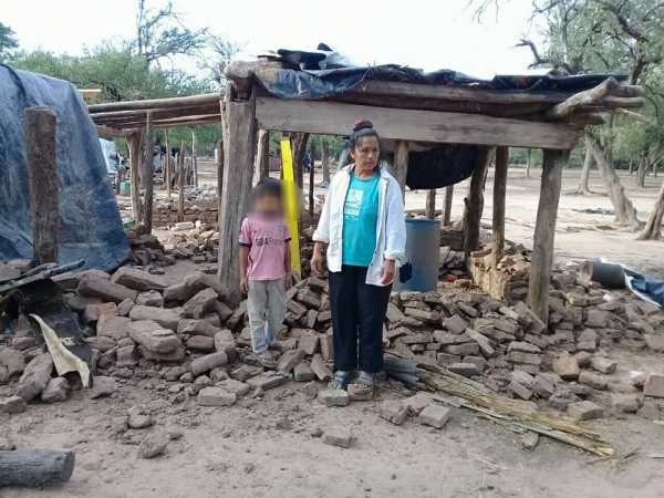 Fingieron desalojo y le llevaron todo a una familia