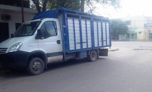 Un niño murió al ser atropellado por un camión