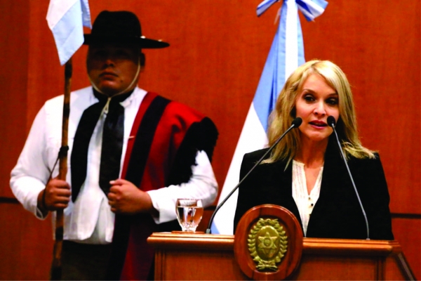 Bibini presentó la propuesta del Gobierno provincial para atenuar el impacto de los aumentos de tarifas