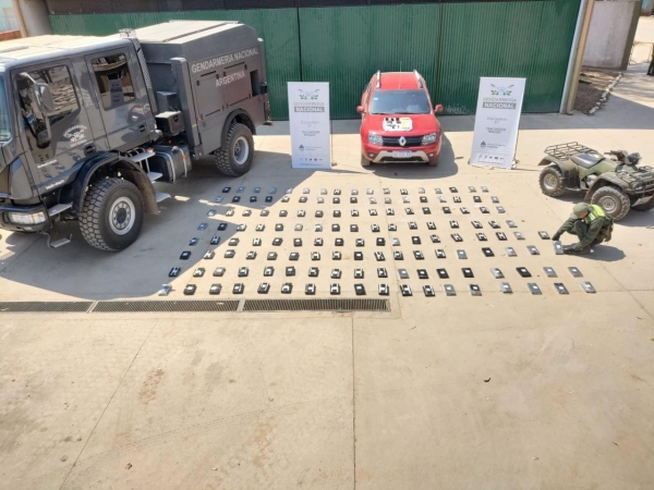 Un policía fue condenado por intentar transportar 146 kilos de cocaína
