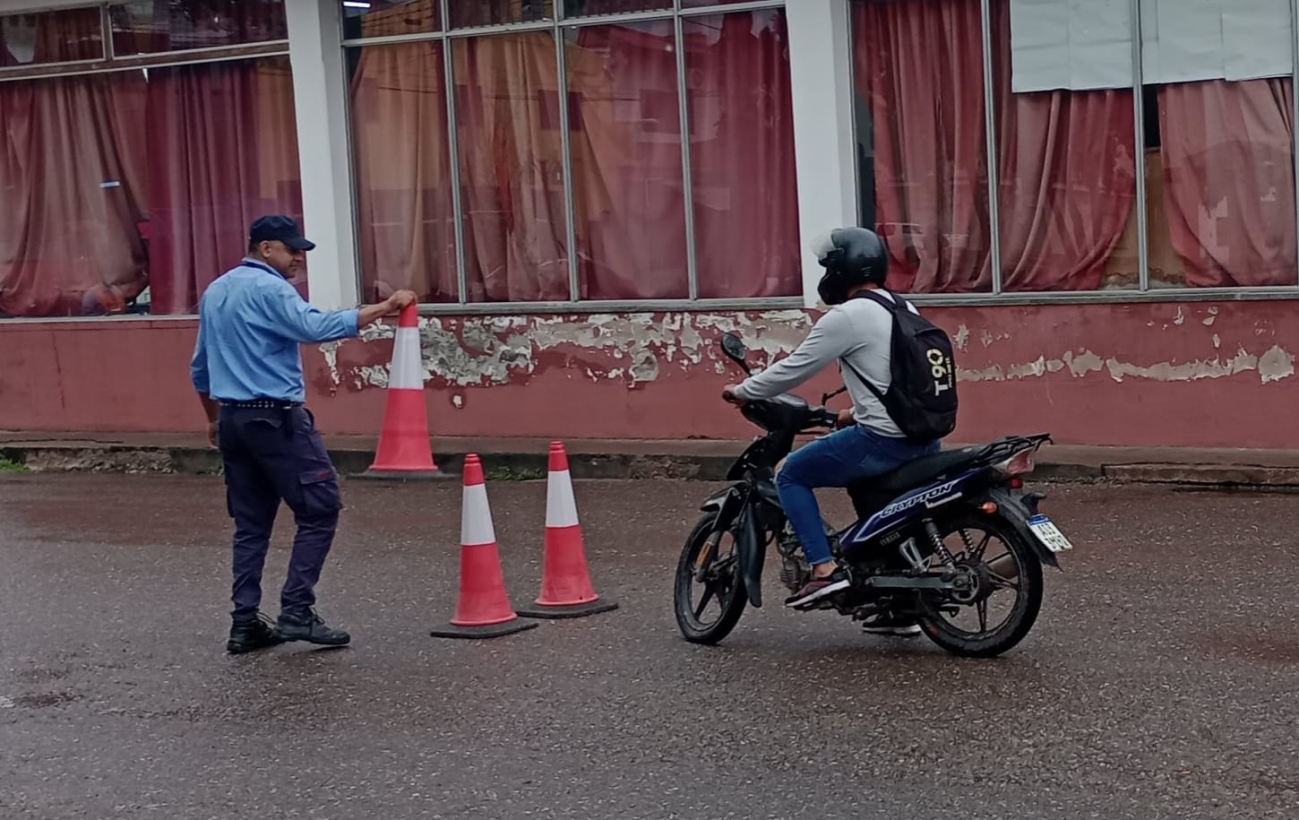Curso y prueba de manejo para obtener licencia de conducir