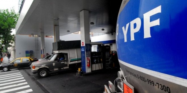 YPF aumentó las naftas un 3% en todo el país