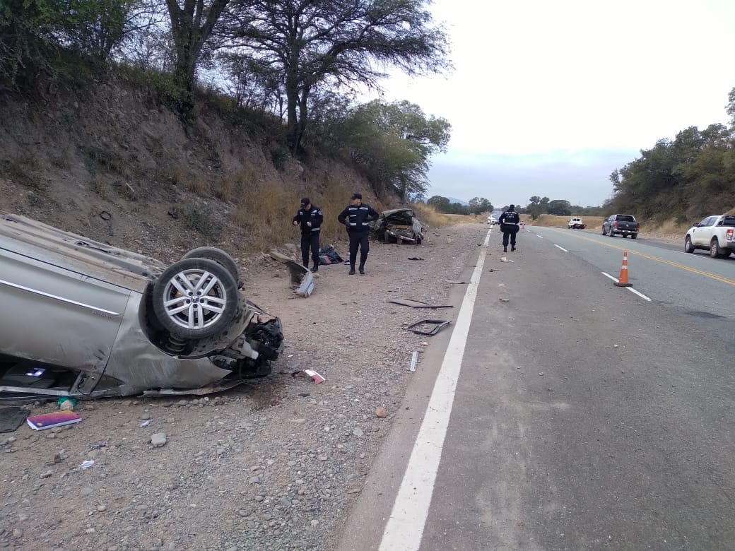 Una mujer murió al chocar dos autos en ruta 34 cerca del puente de río Juramento