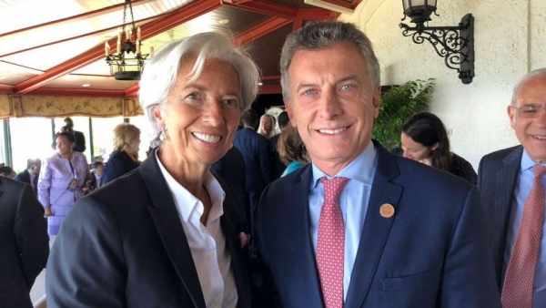 El FMI recomendó al Gobierno frenar la baja de retenciones a la soja y vender tierras