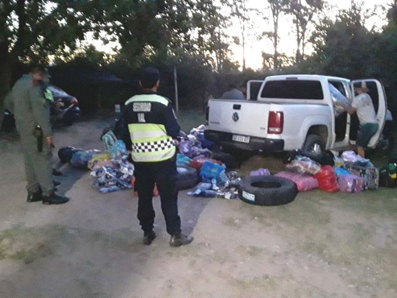 Policía secuestro mercadería de contrabando valuada en más de un millón de pesos