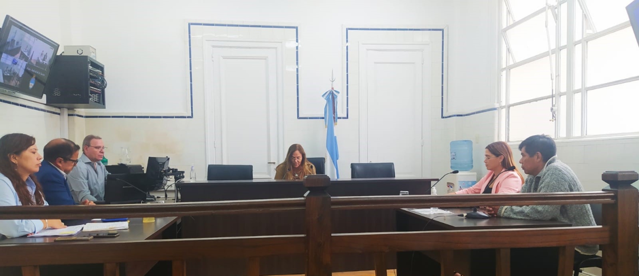 Imputaron al conductor de un auto por llevar más de 9 kilos de cocaína en el baúl