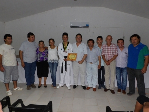 Agasajaron a campeón internacional de taekwondo de El Quebrachal