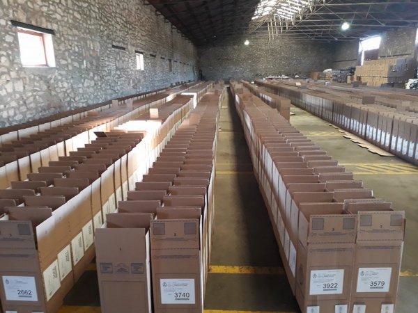 Ya están preparadas las urnas para las Paso
