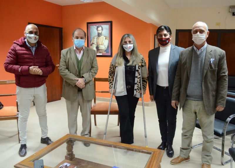 Dirigentes en la búsqueda de fortalecer una estructura política en Anta