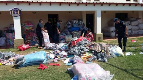 Secuestran mercaderias en Apolinario Saravia