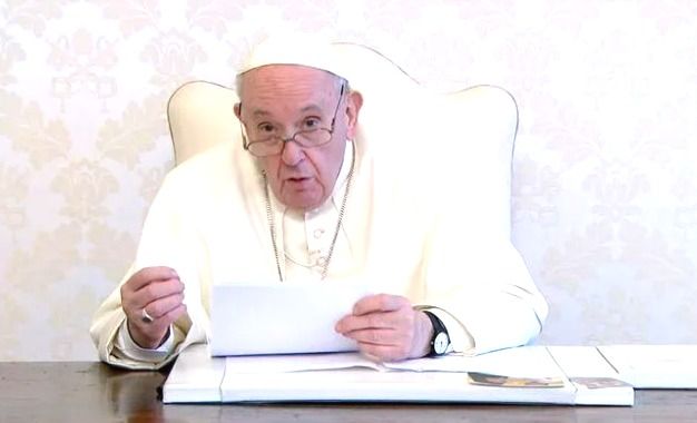 El Papa pidió la suspensión temporaria de patentes y condenó el “virus del individualismo”