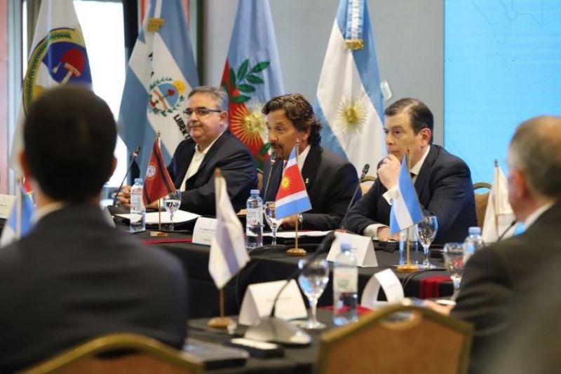En la reunión del Norte Grande, se aseguró la provisión de combustible para las economías regionales