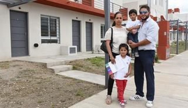 Unas 760 viviendas del IPV están en proceso de desadjudicación