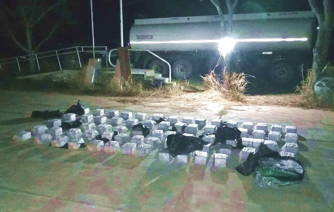 Cinco hombres fueron detenidos por el transporte de 423 kilos de cocaína