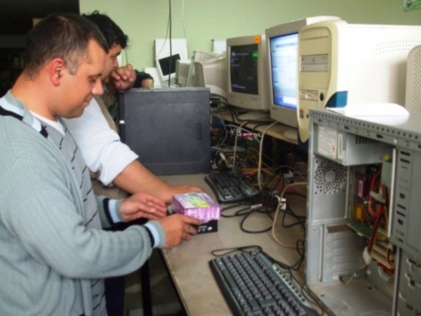 Trabajo capacitará a 6000 personas por el programa de Formación Profesional