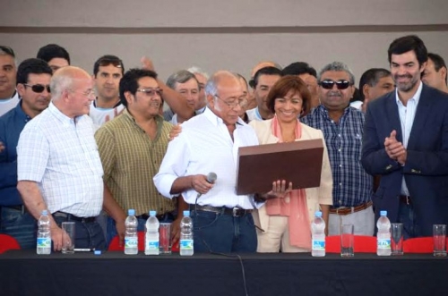 En un marco de Fiesta, se inauguró el Micro Estadio de UTA