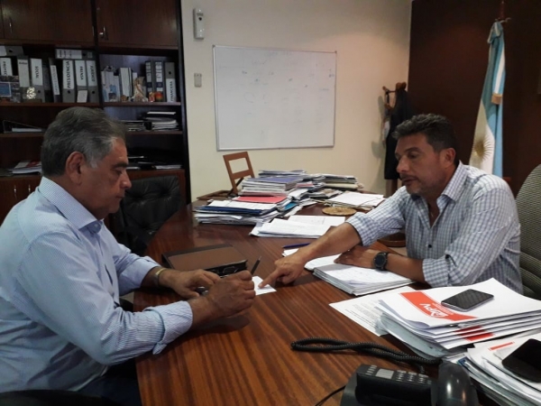 Reinician obras de construcción de viviendas