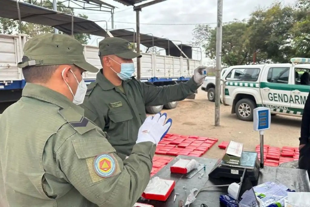Secuestran 417 kilos de cocaína ocultos en los neumáticos de un camión