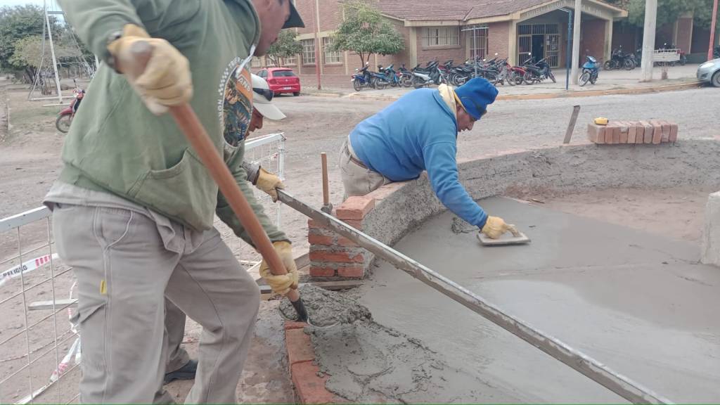 Instalaron réplica de la emblemática Cruz Blanca