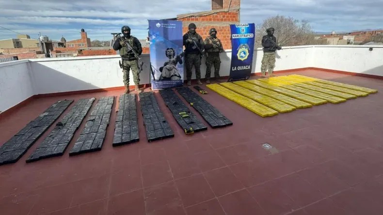 Secuestran media tonelada de cocaína a partir de un llamado anónimo