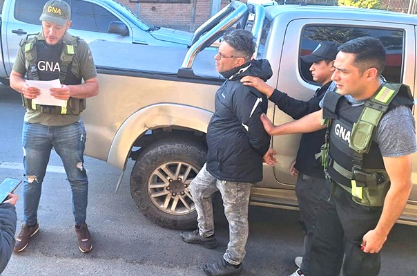 Condenaron a un gendarme por organizar transporte de cocaína