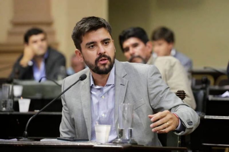 “En términos políticos, Saénz y los partidos de su Frente representan a Macri”
