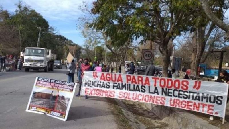 Según Moreno, están terminando las obras de agua en Vaqueros