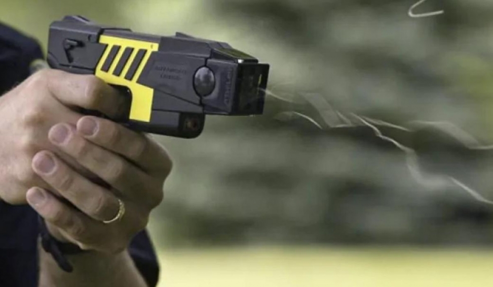 Una taser cuesta entre 1000 y 1500 dólares
