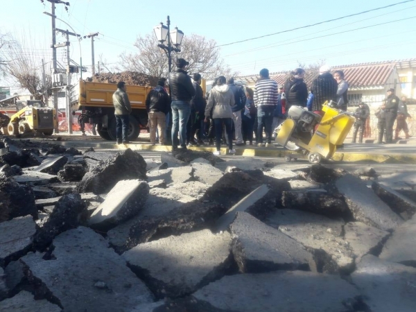 Vecinos del canal el Tineo pidieron explicaciones por las obras y los problemas ocasionados