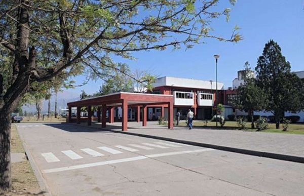 Funcionarios provinciales se jubilaron y siguen trabajando: cobran dos sueldos