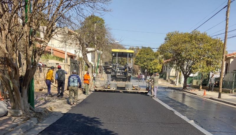 Dio inicio la repavimentación de avenida Uruguay hasta Reyes Católicos