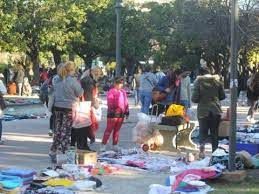 Manteros reclaman volver a trabajar
