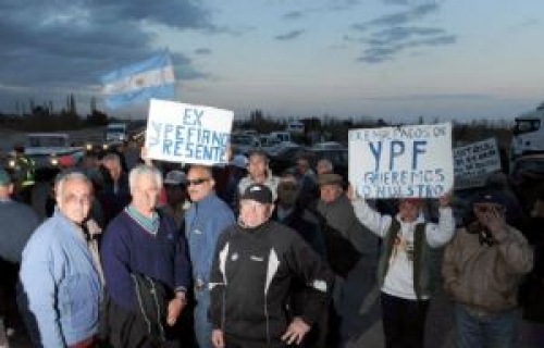 Extrabajadores ypefianos se manifestarán en reclamando el pago acordado con el Estado