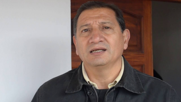 “Nos tiraron del avión y el paracaídas no se abre”