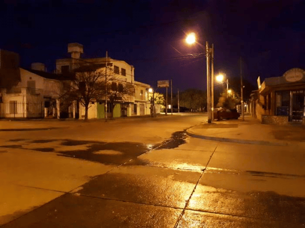 Salta vacía: Sin colectivos, ni clases, ni bancos, la ciudad amaneció desierta