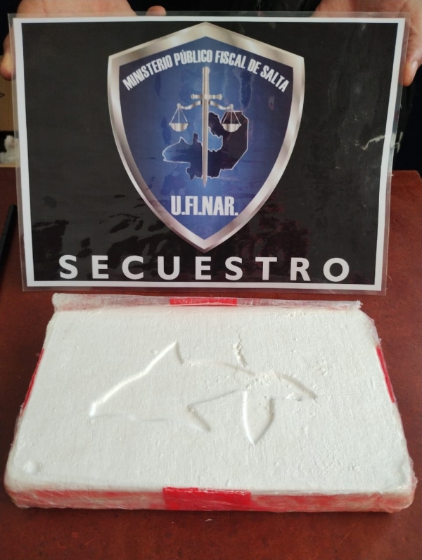 Desbarataron una banda narco que era dirigida por una mujer presa en Salta y distribuía cocaína con el sello del “Patrón del Norte”