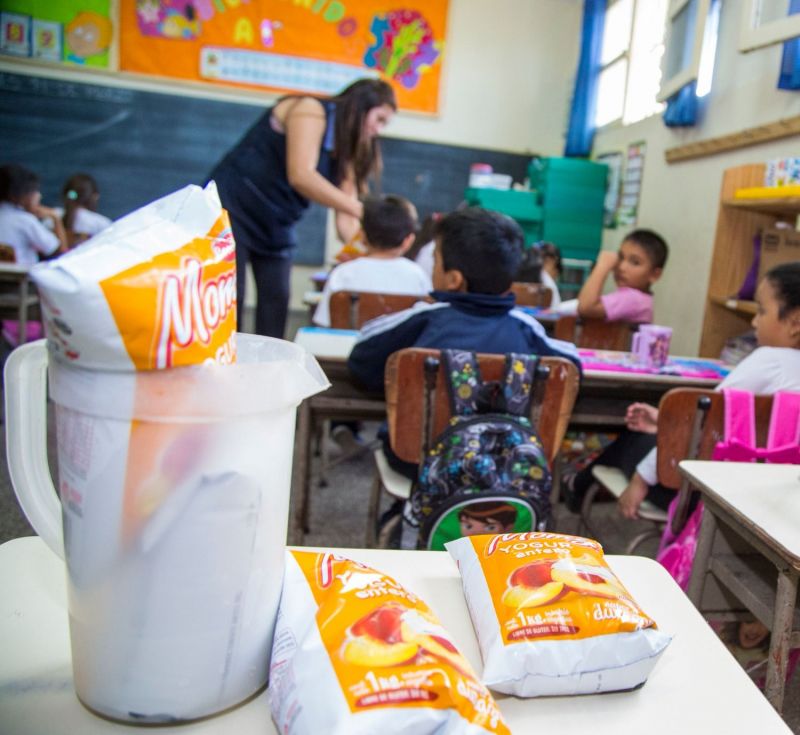 Recién después del 20 de marzo brindarán la copa de leche a las escuelas