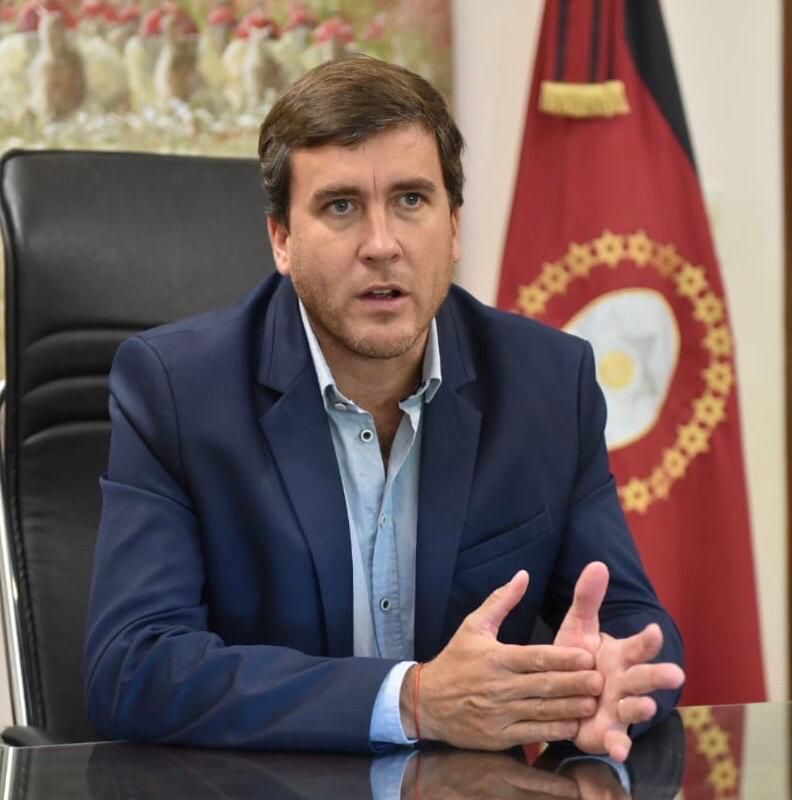 Posadas se reunió con los docentes "en carácter de parte de un equipo"