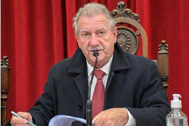 “¿Dónde está el Colegio de Magistrados? ¿Dónde está el Consejo de la Magistratura? ¿Dónde están? ¡En una burbuja!”