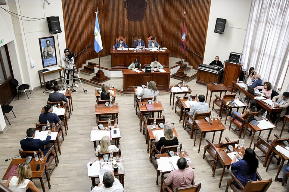 Concejales aprobaron el debate obligatorio para candidatos a intendentes