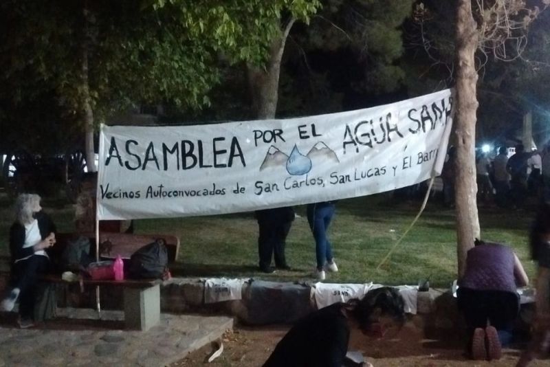 Vecinos de San Carlos viven privados del derecho al agua sana