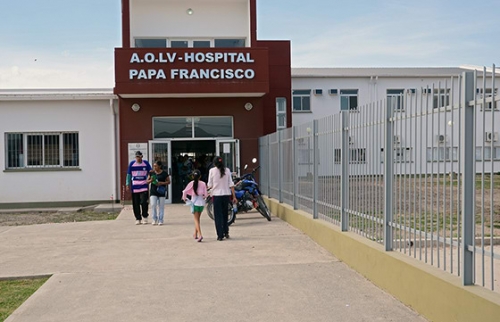 Ahora, el estado limpia y mantiene el hospital Papa Francisco