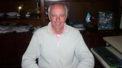 Para Gambetta es una “aberración” pensar que la municipalidad está paralizada