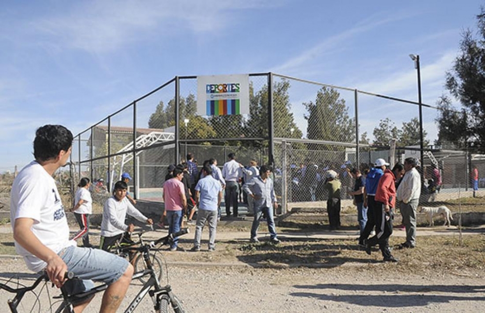 Se aprobó el proyecto de padrinazgo de playones deportivos