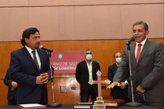 Lamas no descartó la colegiatura a los periodistas