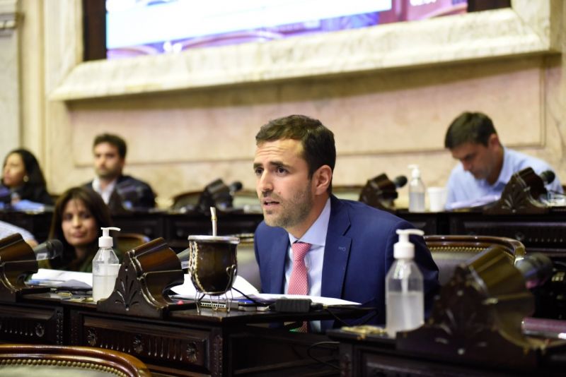 Emiliano Estrada: "El acuerdo con el FMI no cierra fiscalmente"