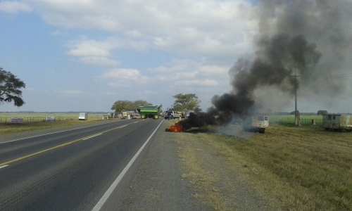 CORTE DE RUTA EN YATASTO.