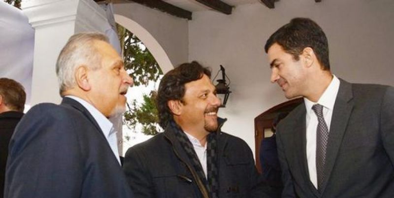 “Ustedes, los salteños, necesitan un dirigente con el poncho bien puesto y otras cosas también para gobernar”