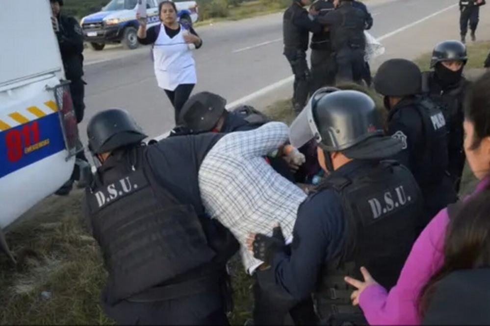 Fuerte repudio por las detenciones de docentes y familiares
